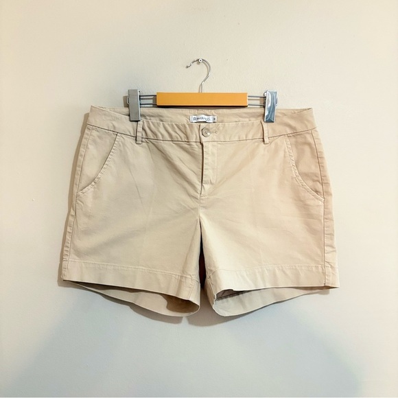 Revolution Tan Cargo Shorts Versatile Summer Essential - Picture 1 of 13